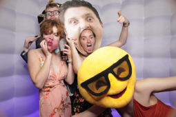 photo booth hire near me