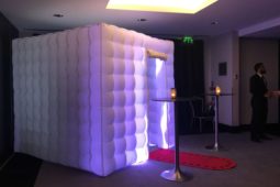 photo booth hire near me